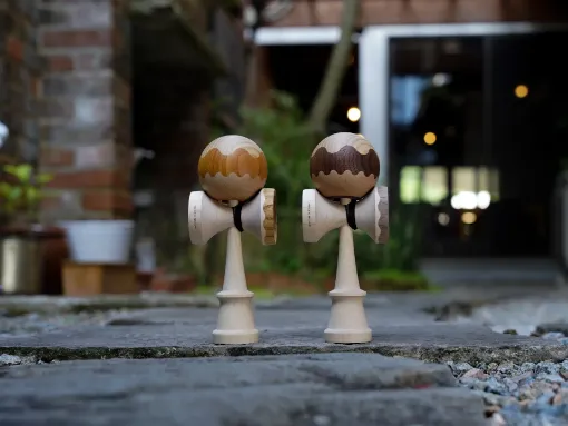 MUGEN MUSOU INFINITY: NEW WAVE Walnut – Spiffy Toys